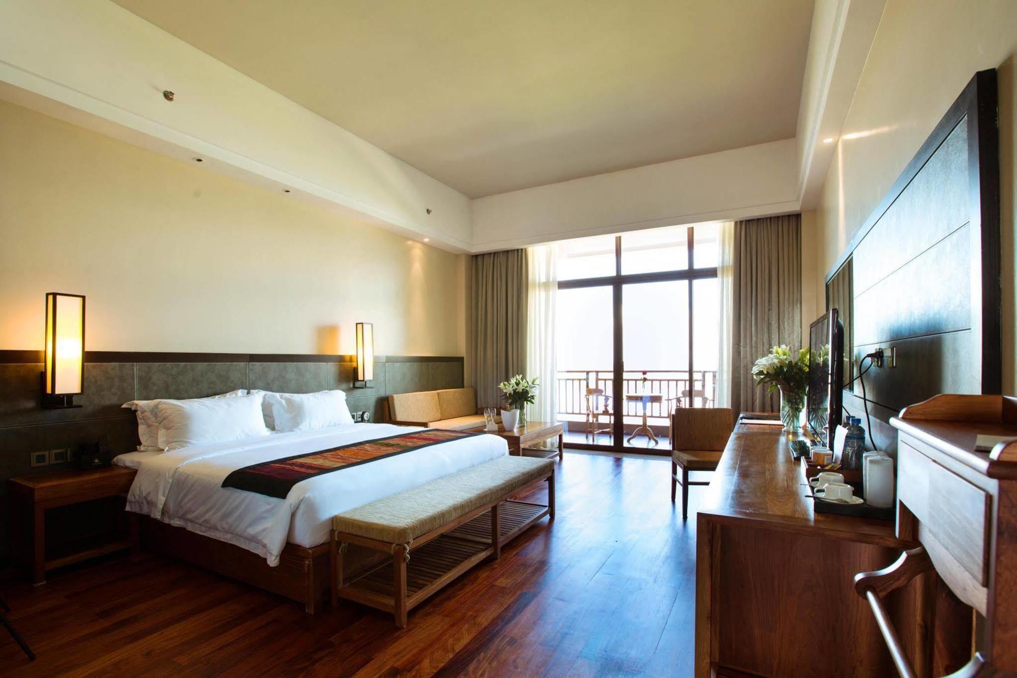 Landmark Mekong Riverside Hotel Vientiane Bagian luar foto